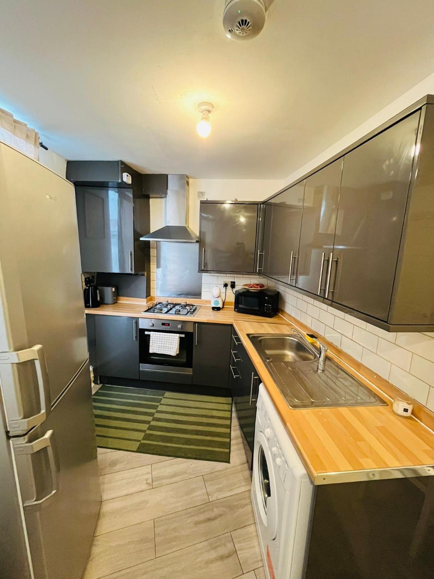 Willesden J Guest Home 4 London Exterior photo